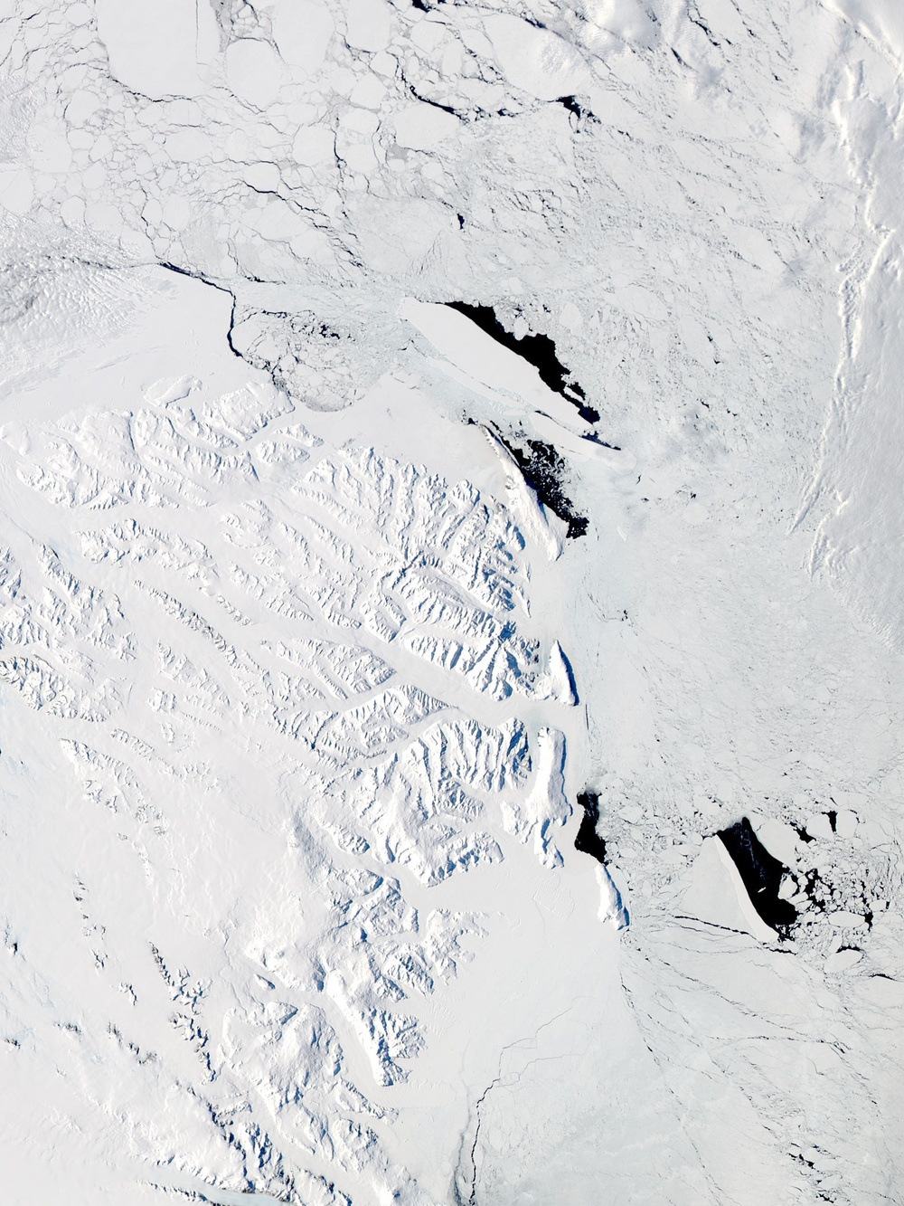 B-15A Iceberg Breaks: Natural Hazards