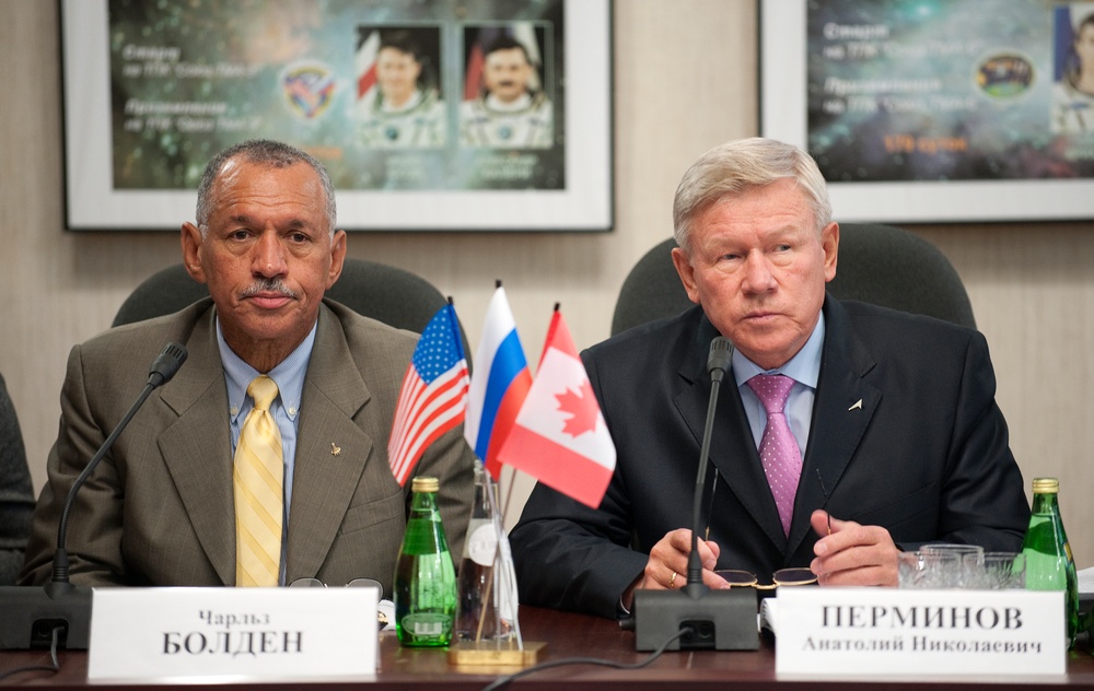 Expedition 21 Docking