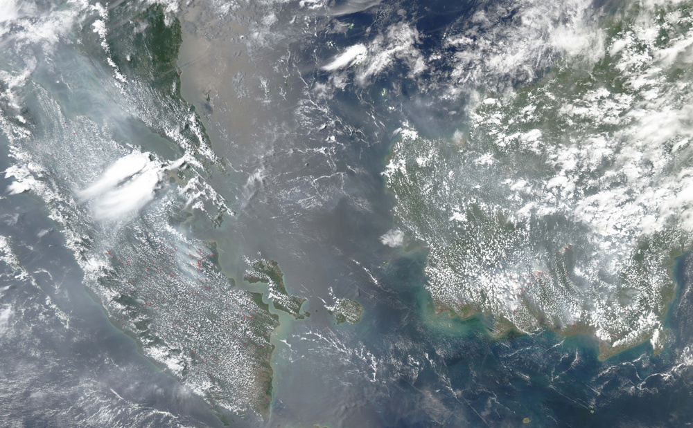 Fires on Borneo and Sumatra: Natural Hazards
