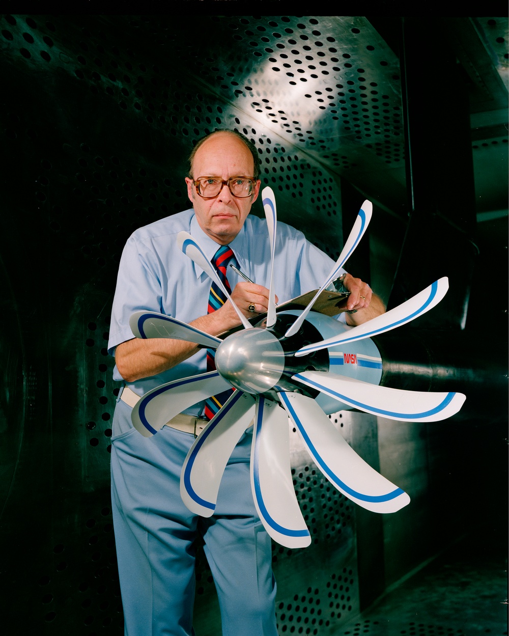 SR6 PROPELLER MOUNTED ON THE PTR IN THE 8X6 FOOT WIND TUNNEL