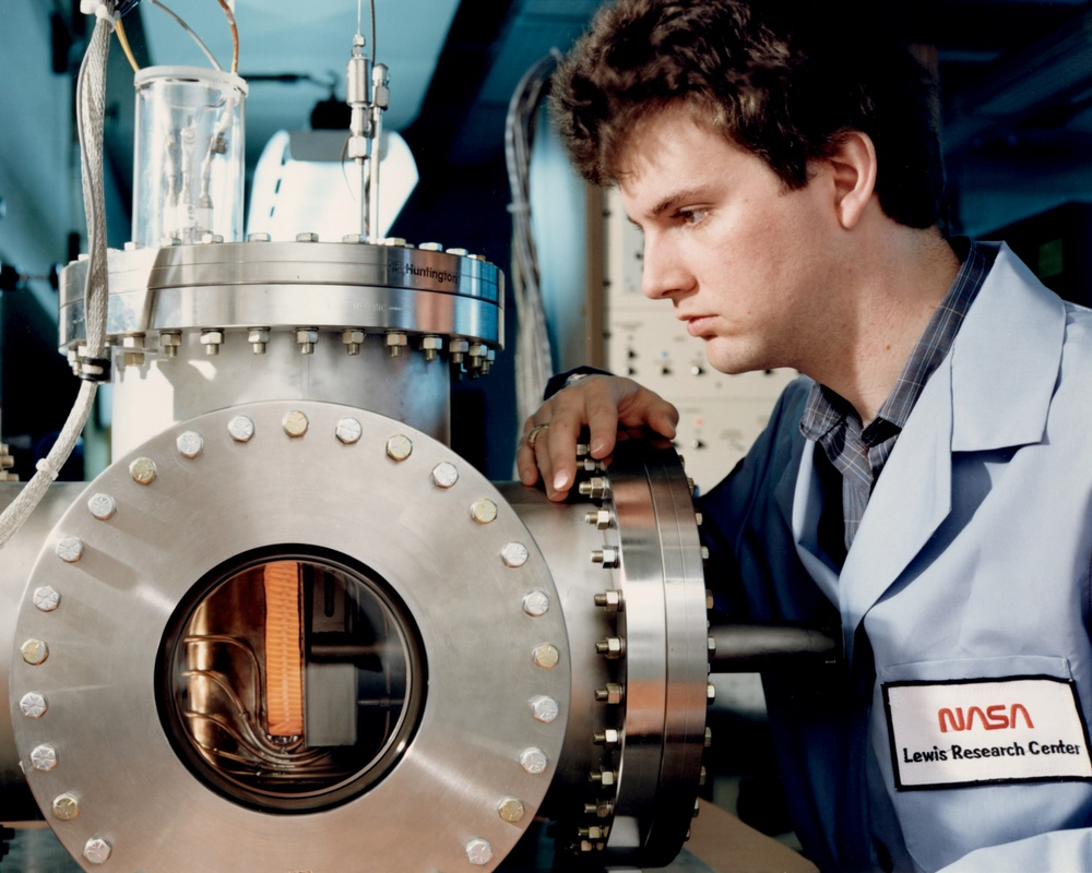 RESEARCH FACILITY ACTIVITIES IN EPL