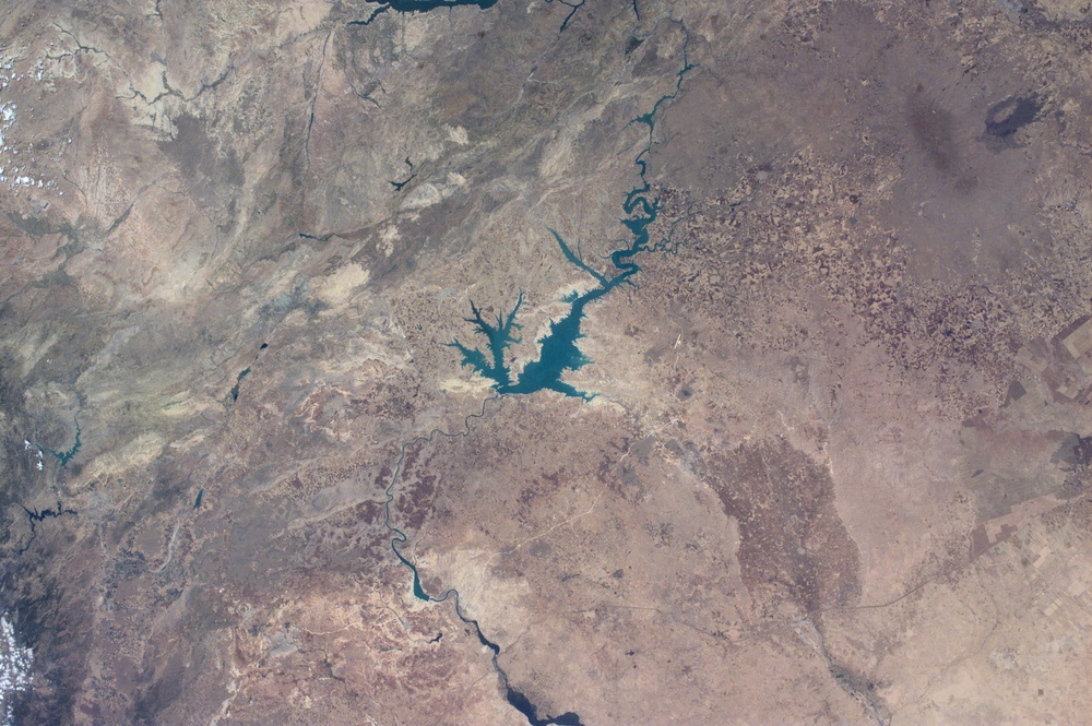 Earth Observation taken by the Expedition Two crew