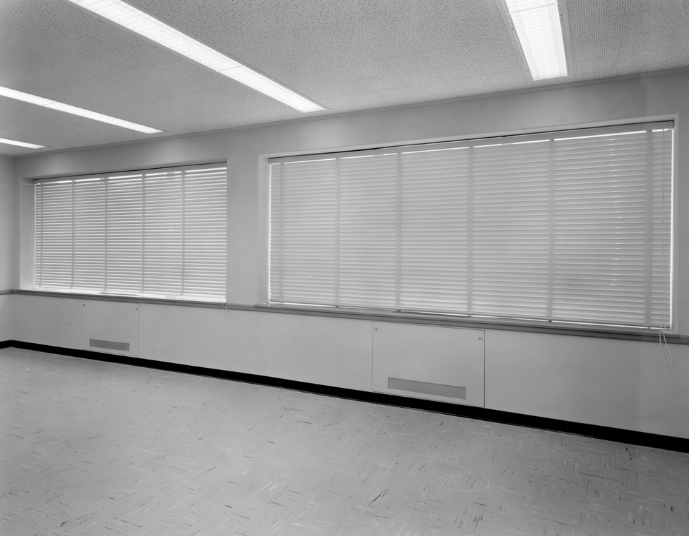 LEWIS UNITARY PLAN LUPA OFFICE BUILDING - ROOM VIEW OF REMOTAIRE UNIT AND UNIT WITH FRONT PANEL REMOVED