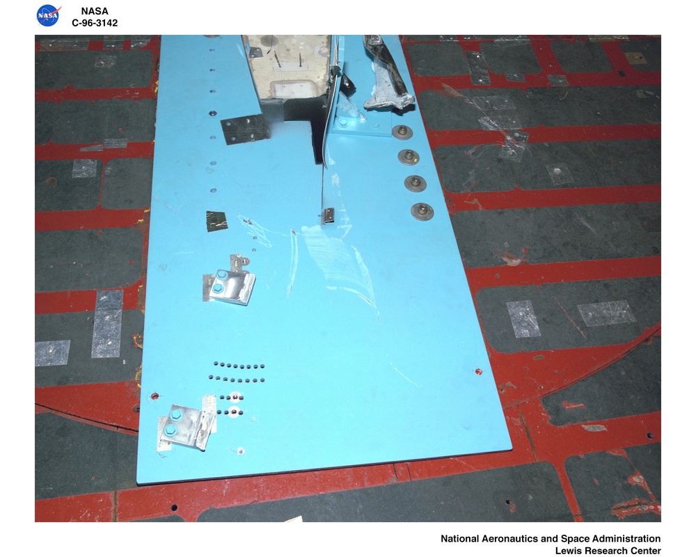 SINO SWEARINGEN INBOARD WING SUCTION MODEL IN ICING RESEARCH TUNNEL IRT