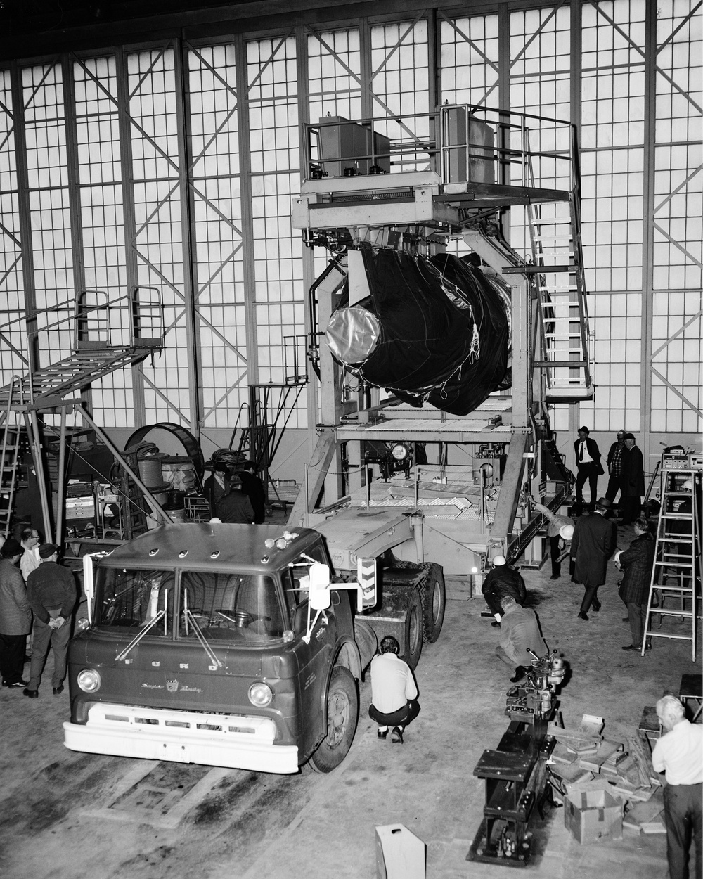 DVIDS Images QUIET ENGINE ON ITS TOW TRAILER