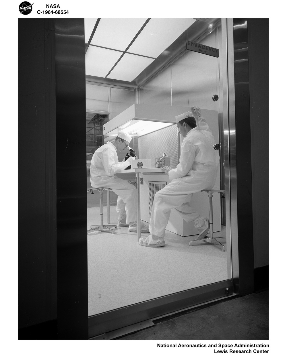 CLEAN ROOM AT THE ELECTRIC PROPULSION LABORATORY EPL SHOWING SPACE ELECTRIC ROCKET TEST SERT PACKAGE AND ROOM FACILITIES