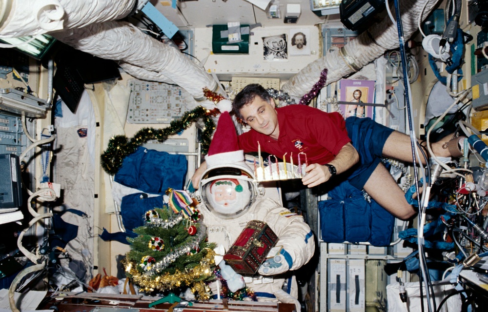 Christmas 1997 on the Mir Space Station