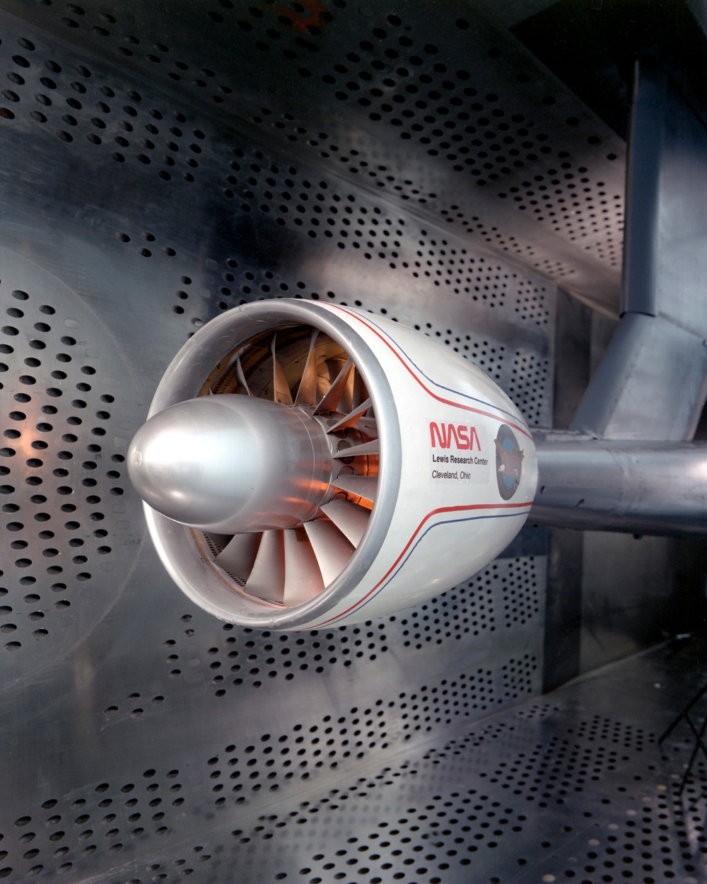 8X6 FOOT WIND TUNNEL ADP MODEL