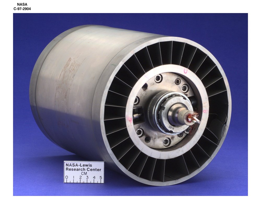 DAMAGED WAVE ROTOR COMPRESSOR COMPONENTS
