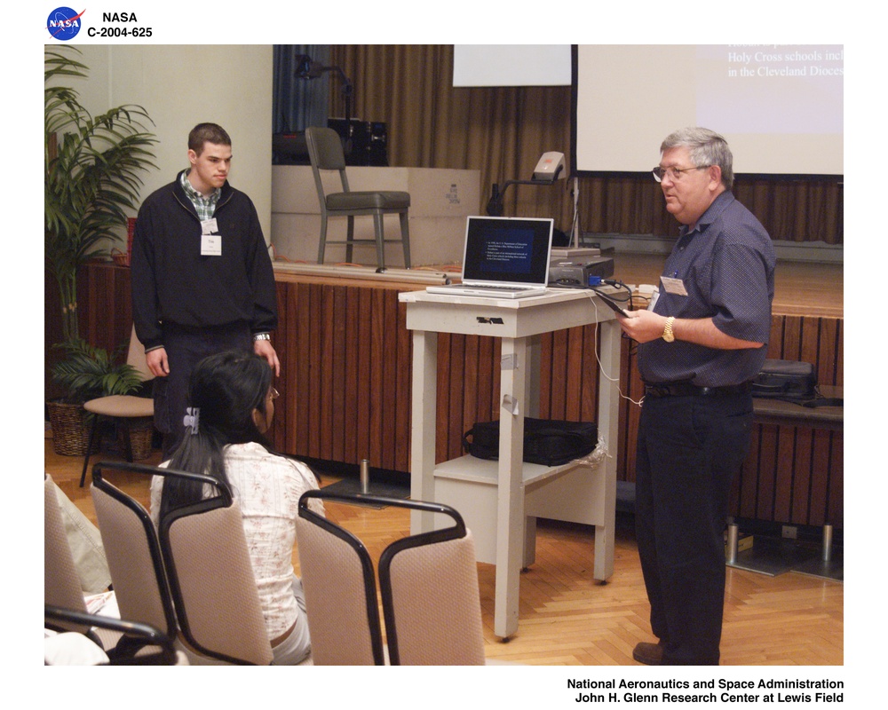 Dropping In a Microgravity Environment (DIME) - 2004