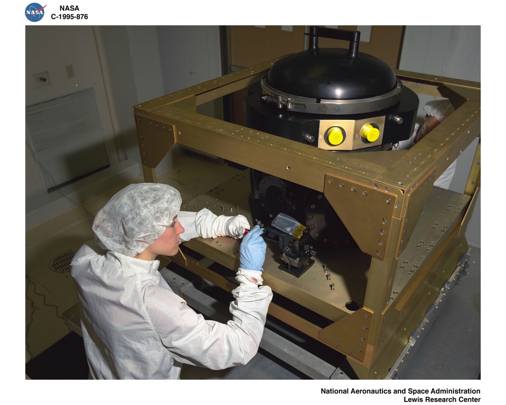 FABRICATION - ASSEMBLY - TEST AND INTEGRATION OF COMBUSTION MODULE 1 CM-1 HARDWARE