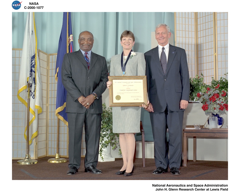 NASA 2000 HONOR AWARDS CEREMONY DON CAMPBELL - ROBIN STROHACKER - GENERAL DAILEY