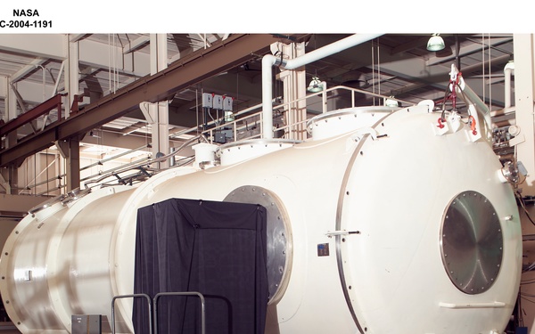 Electric Propulsion Laboratory (EPL) Vacuum Facilities