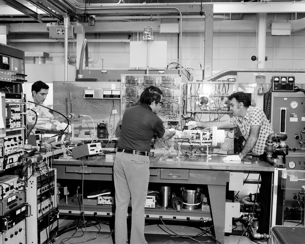8X6 FOOT WIND TUNNEL BUILDING - ROOM 10 COMMUNICATIONS EQUIPMENT - ROOM 12 COMPUTER EQUIPMENT - ROOM 14 MAINTENANCE AREA - ROOM 25 EEC COMMUNICATION TECHNOLOGY SATELLITE CTS SUPPORT AREA -