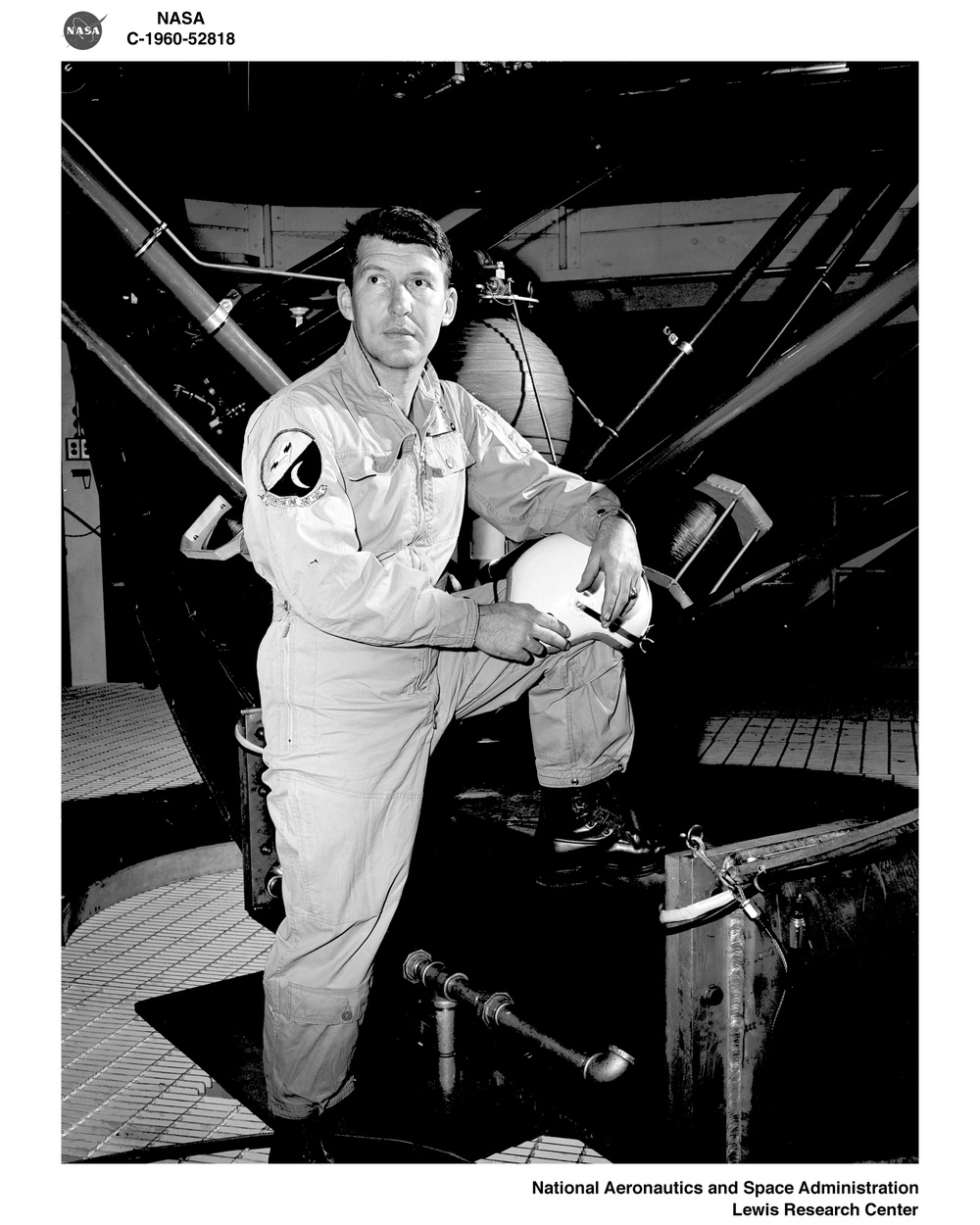 PROJECT MERCURY - ASTRONAUT WALTER M SCHIRRA JUNIOR VISIT TO NASA LEWIS RESEARCH CENTER TO TEST GIMBALING RIG IN THE ALTITUDE WIND TUNNEL AWT