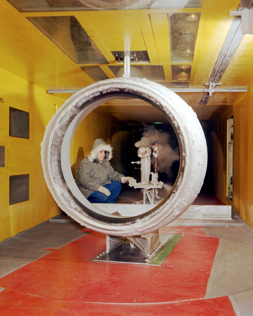 A-10 AIRPLANE INLET ICED AND UN-ICED