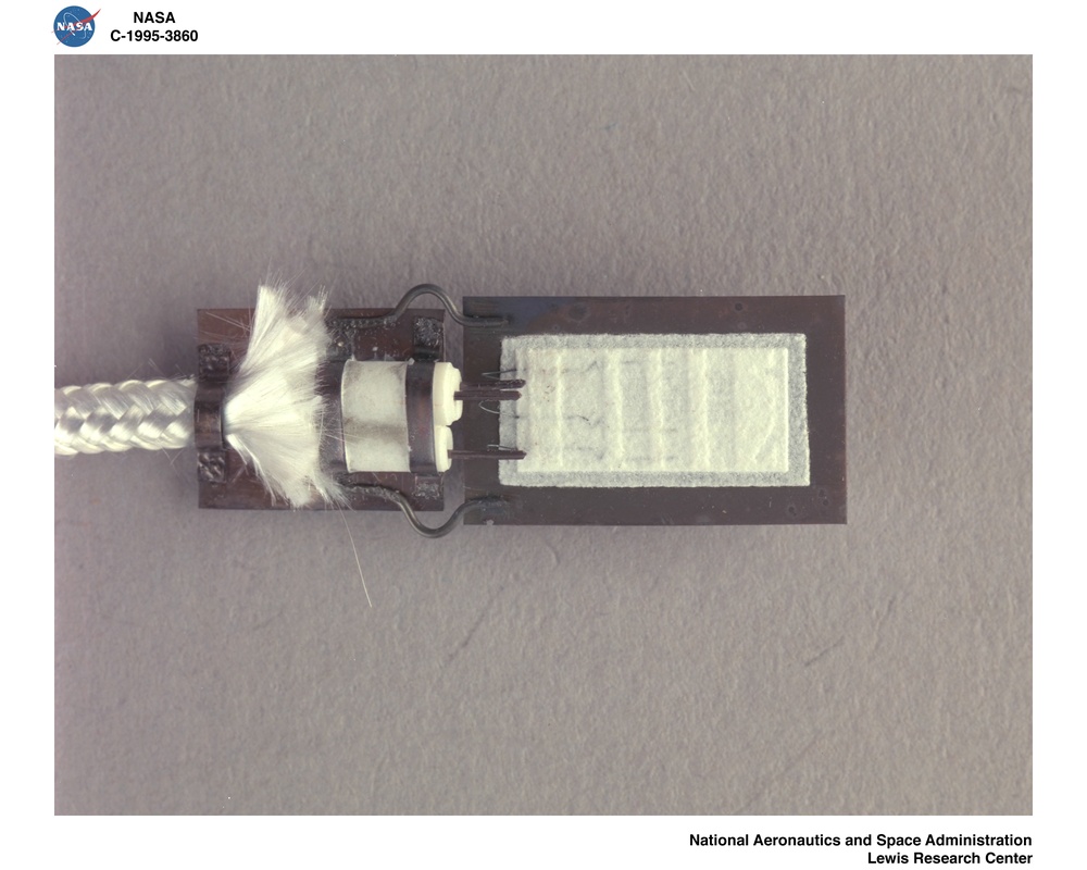 EXPERIMENTAL HIGH TEMPERATURE STRAIN GAUGE