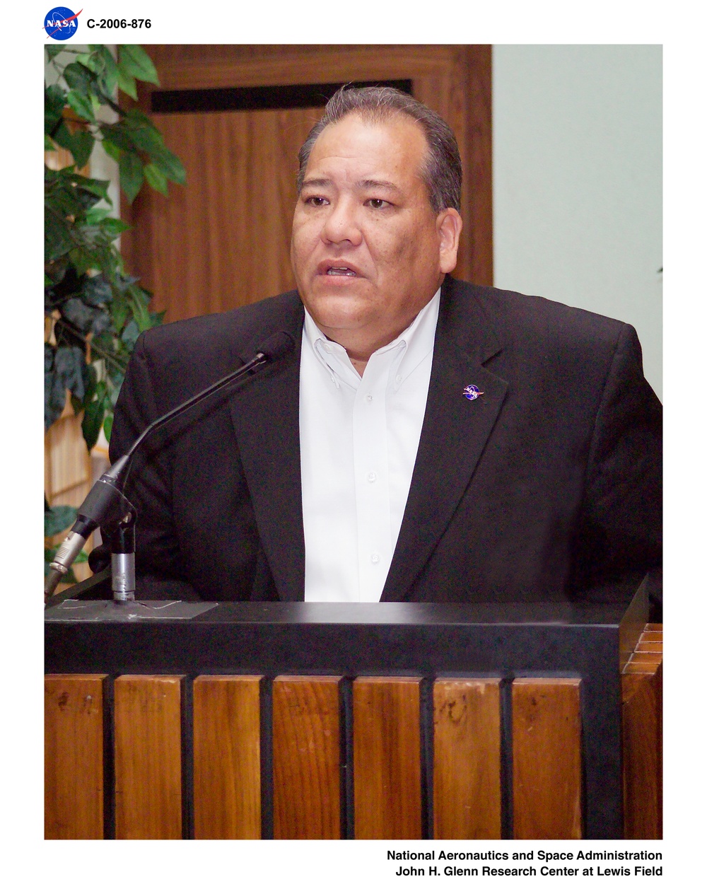 NASA Exploring and Safety Center (NESC) Crew Exploration Vehicle (CEV) Smart Buyer presentation to Director's Leadership Team (DLT)