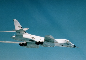 DC-10 - C-5A - B-1 AIRCRAFT