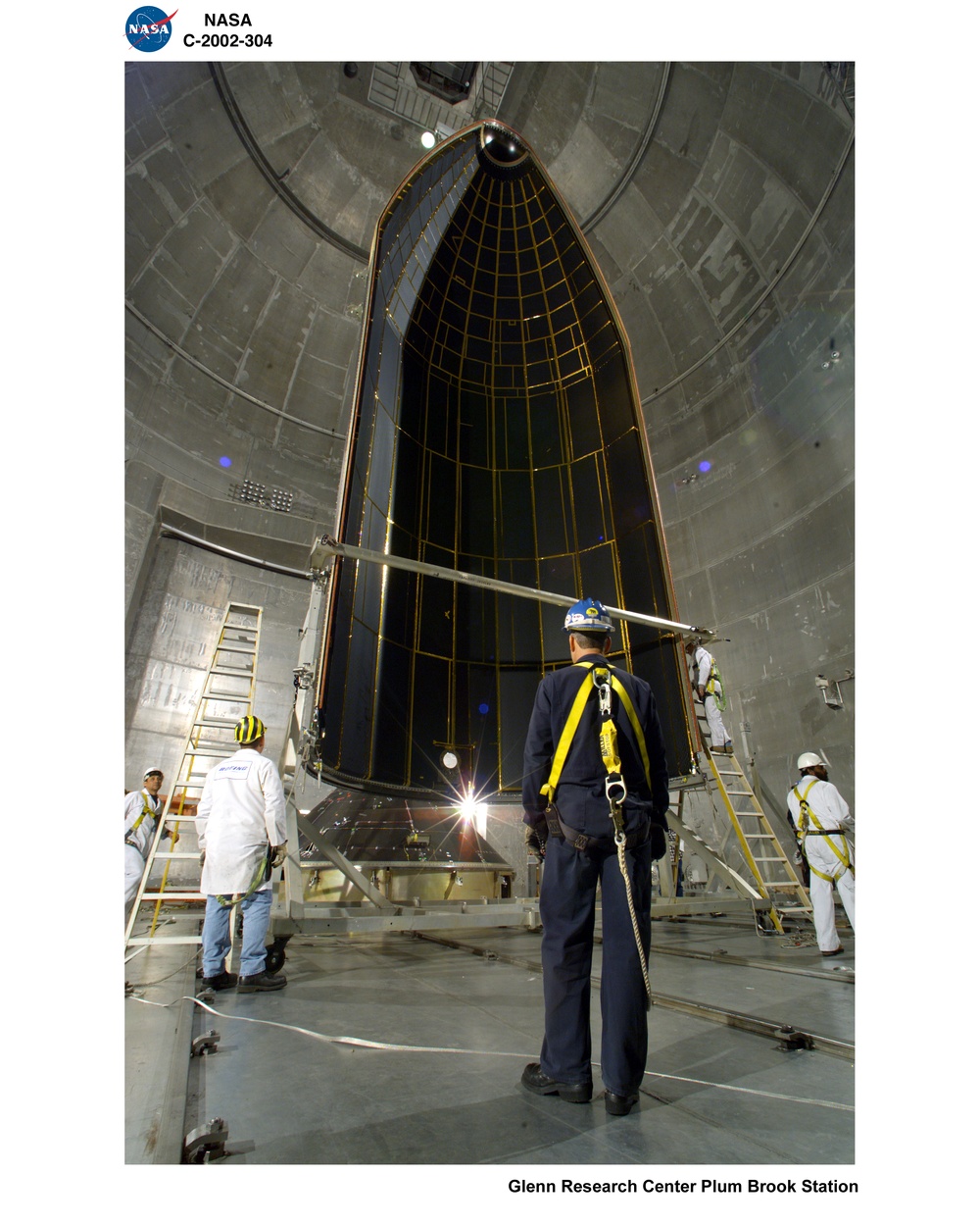 BOEING DELTA 4 SHROUD SEPARATION TEST IN SPACE POWER FACILITY AT NASA PLUM BROOK STATION