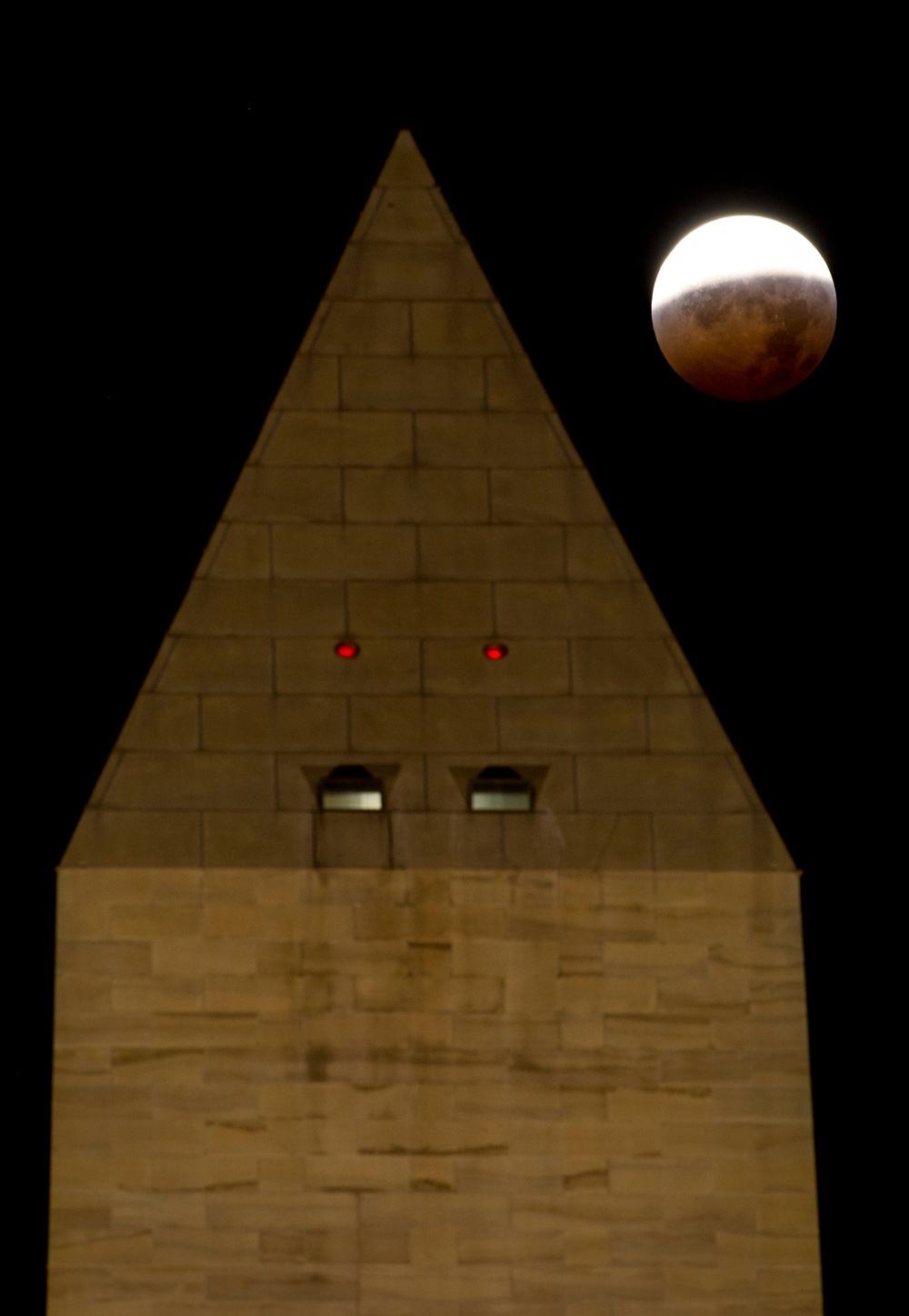 Total Lunar Eclipse (201012210004HQ)