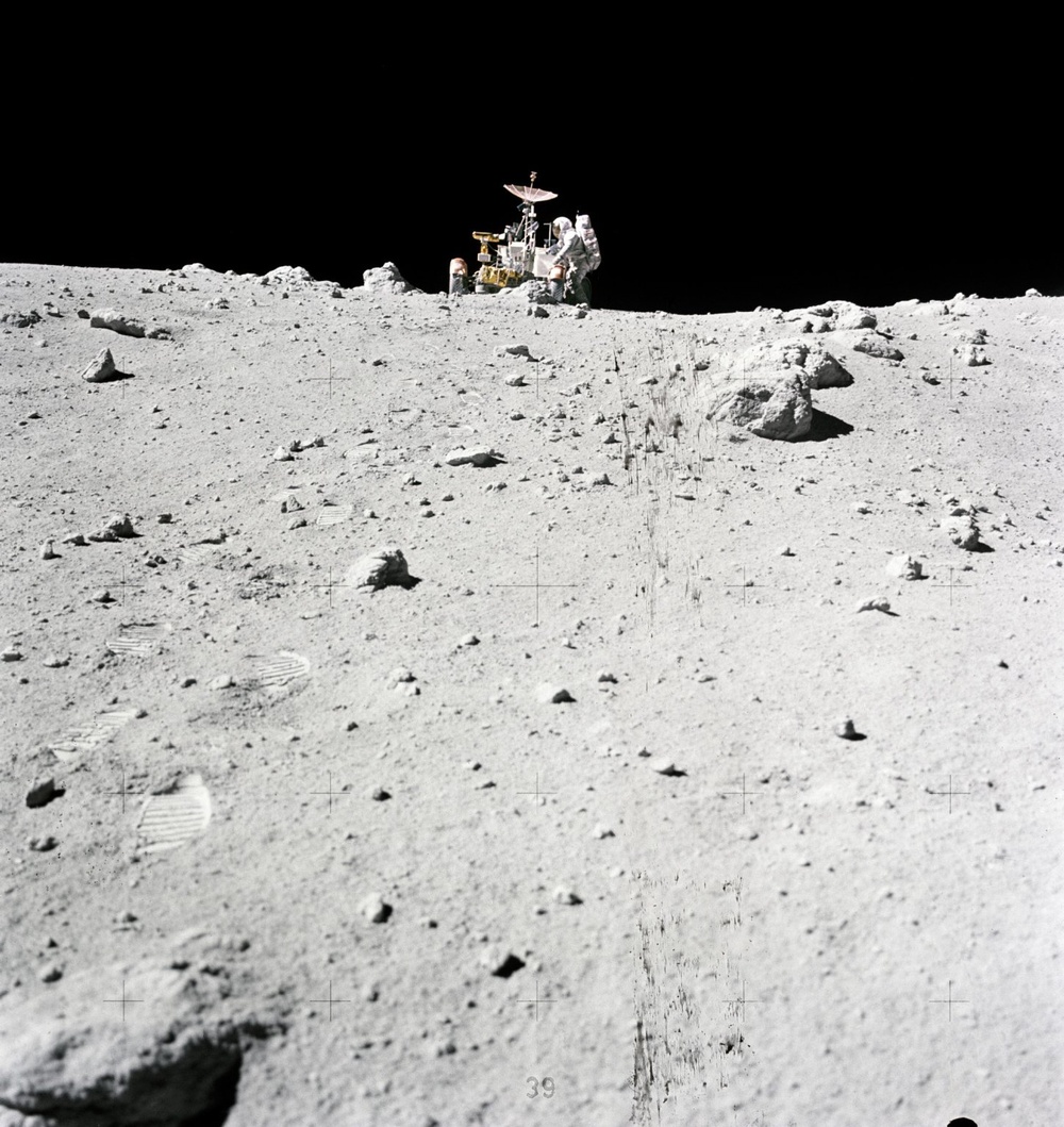 photo-as16-116-18607