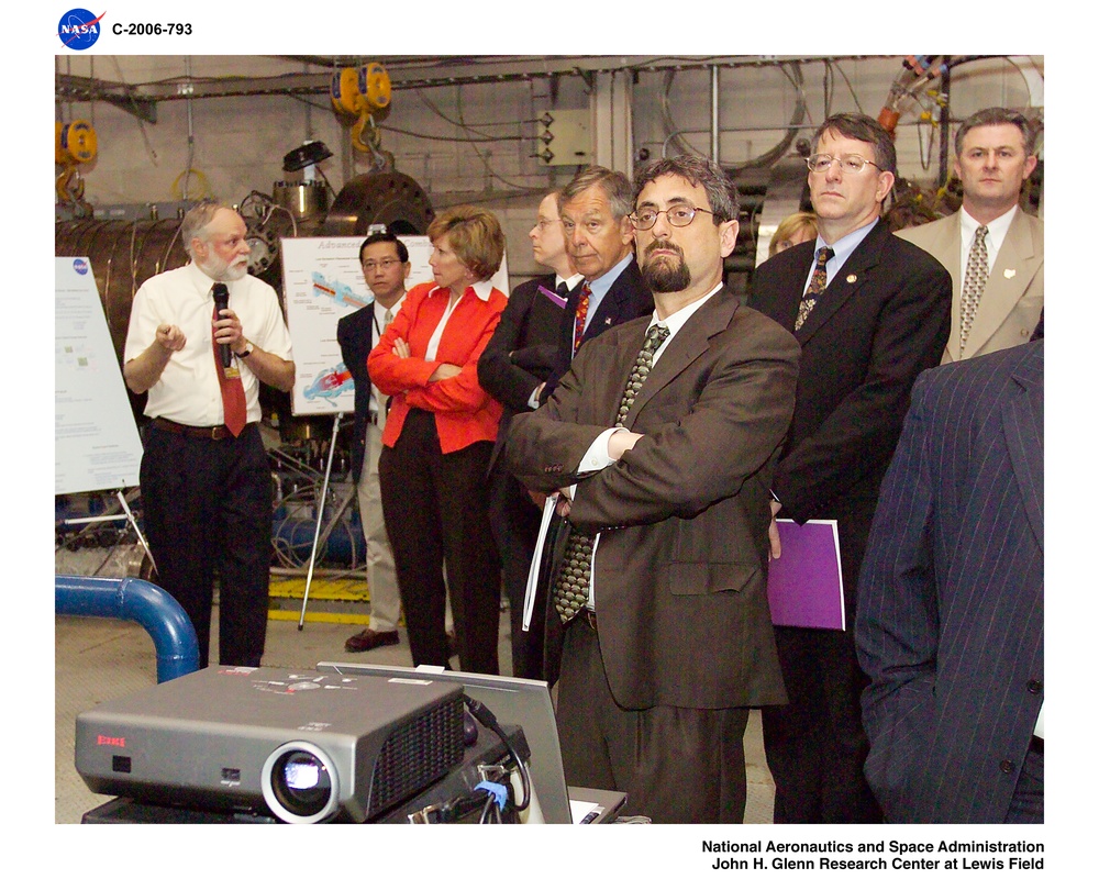 Visit to Glenn Research Center by Associate Administrator for Aeronautics and the Ohio Congressional Delegation