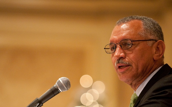 Administrator Bolden Speaks at AIAA and WIA Luncheon