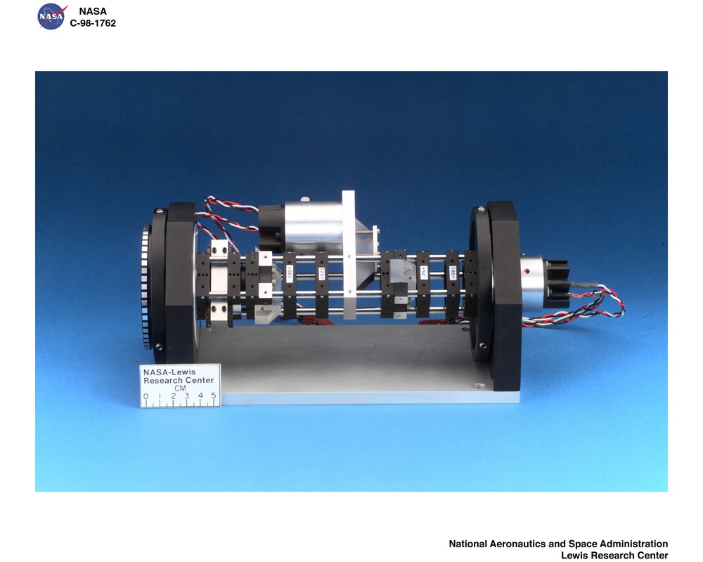 TWO COMPONENT LASER VELOCIMETER