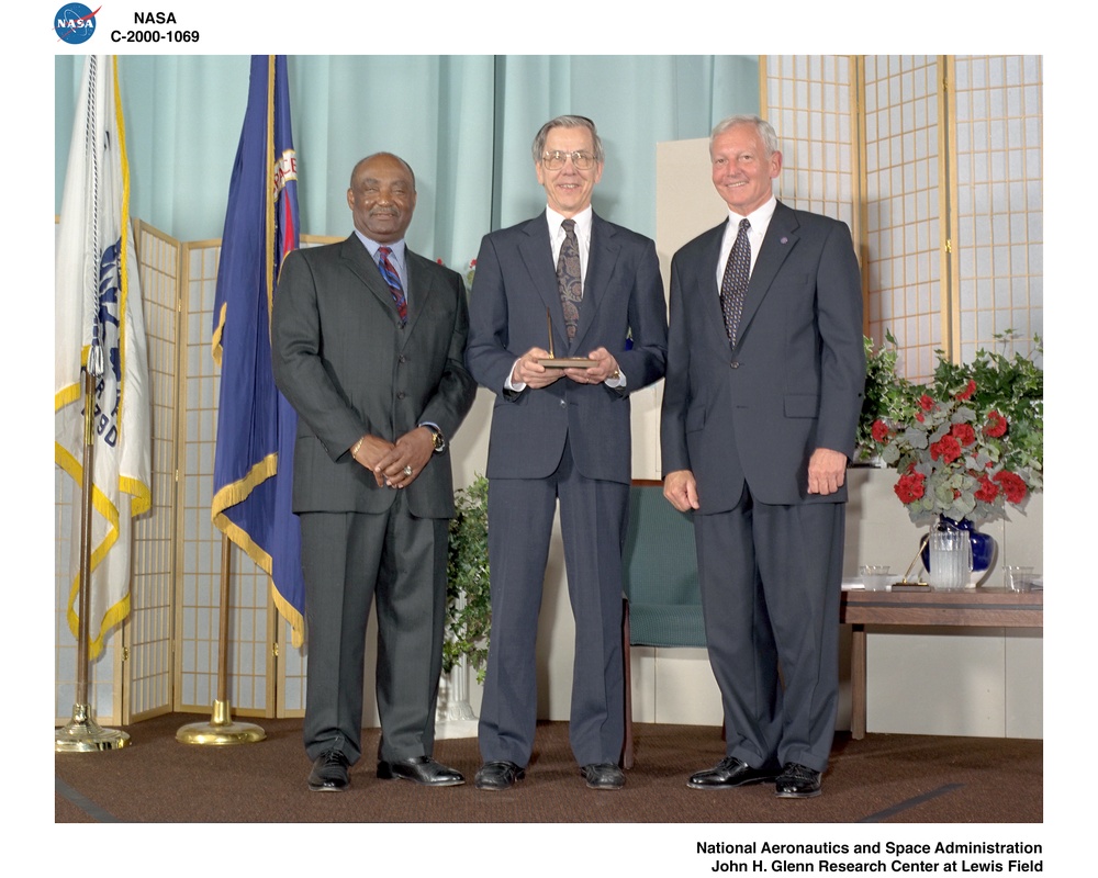 NASA 2000 HONOR AWARDS CEREMONY DON CAMPBELL - GENE SCHWARZE - GENERAL DAILEY