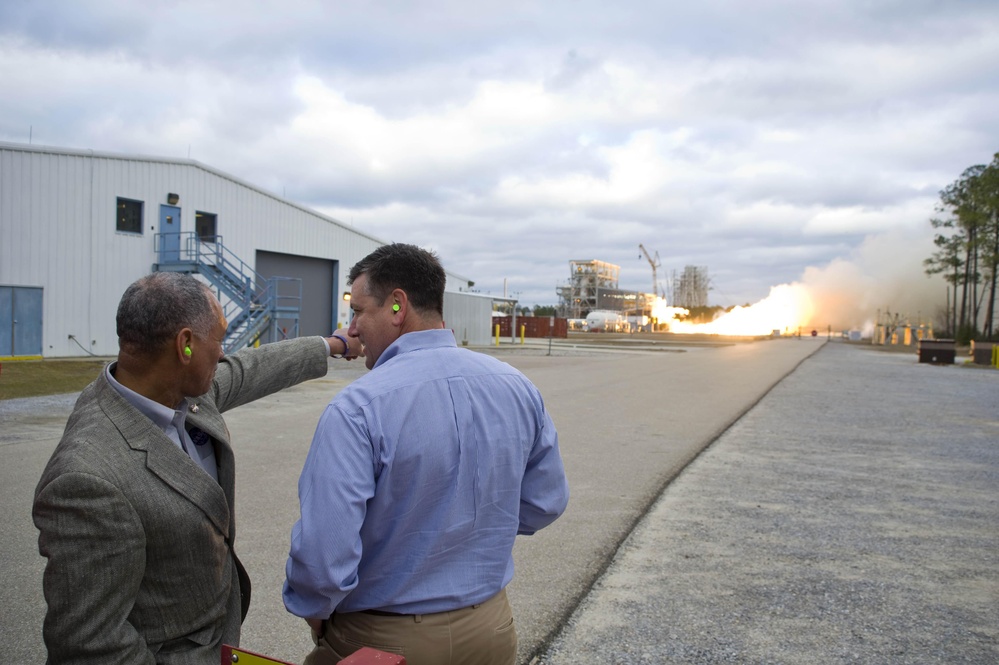 Test Firing the First Aerojet AJ26 Engine