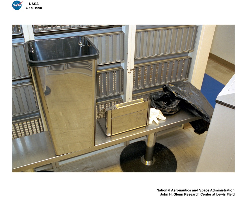 DOCUMENTATION OF A CHEMICAL REACTION FROM A TRASH CAN IN THE CLEAN ROOM FOR SAFETY RECORD