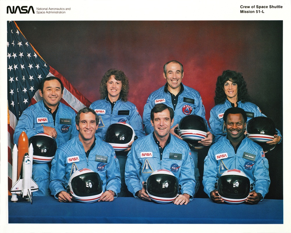 CREW OF SPACE SHUTTLE ( CHALLENGER ) MISSION 51-L