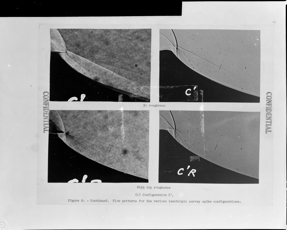 FLOW FIELDS AROUND AXIALLY SYMETRIC ISENTROPIC SPIKES FOR NOSE INLETS AT MACH 3.85
