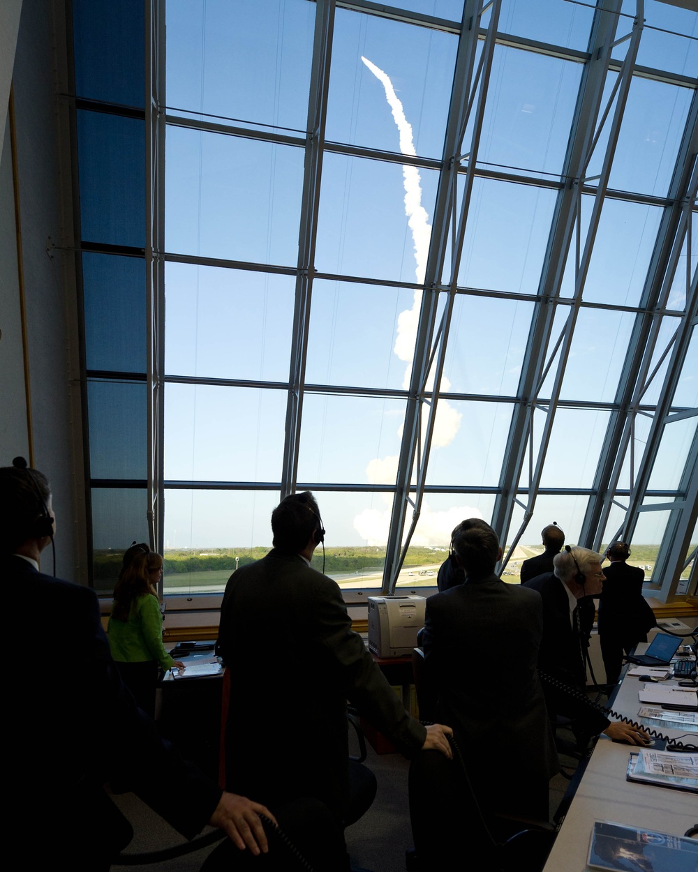 Space Shuttle Discovery Launch (201102240007HQ)