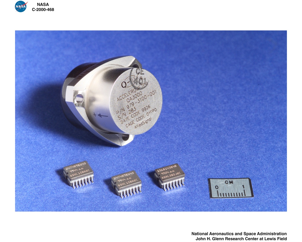 NASA HEADQUARTERS CODE R PRESENTATION - SPACE ACCELERATION AND MEASUREMENT SYSTEM SAMS MICRO ELECTRONIC MACHINE SENSOR