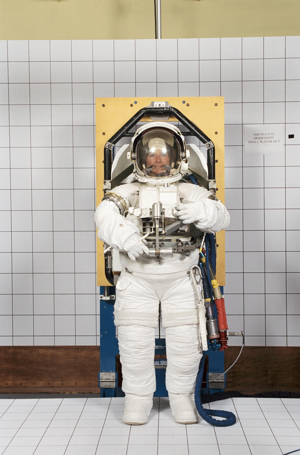 Small EMU modified PT Planar HUT fit-checks