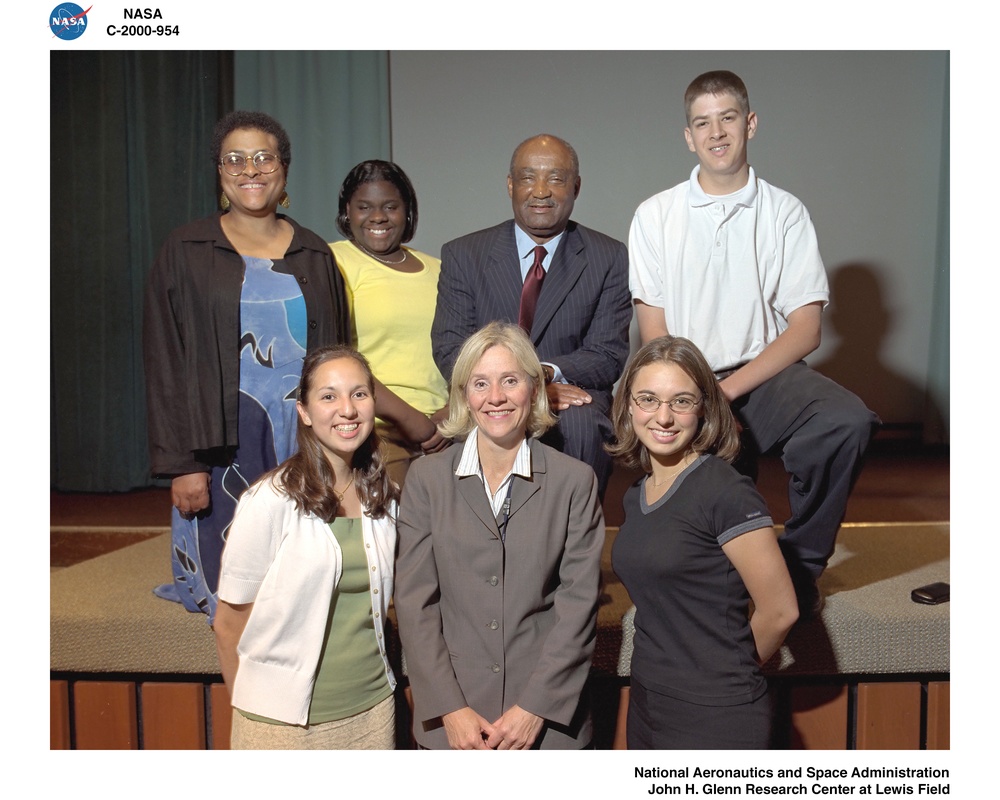 SHARP - SUMMER HIGH SCHOOL APPRENTICESHIP RESEARCH PROGRAM STUDENTS AND LERCIP - GLENN RESEARCH INTERN PROGRAM STUDENTS WITH DR OLSEN AND DR CAMPBELL
