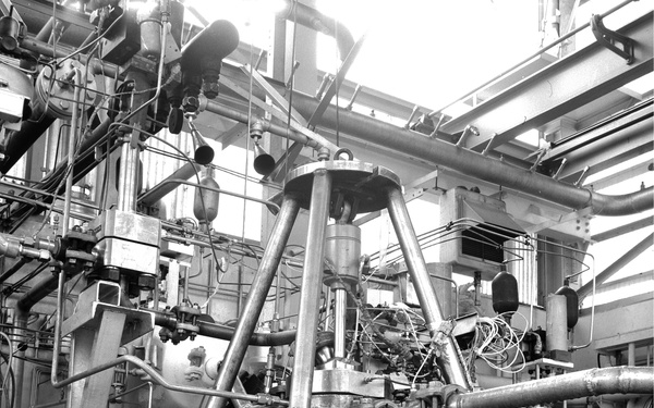 LOX LIQUID OXYGEN COOLED ENGINE ON STAND AT THE ROCKET ENGINE TEST FACILITY RETF