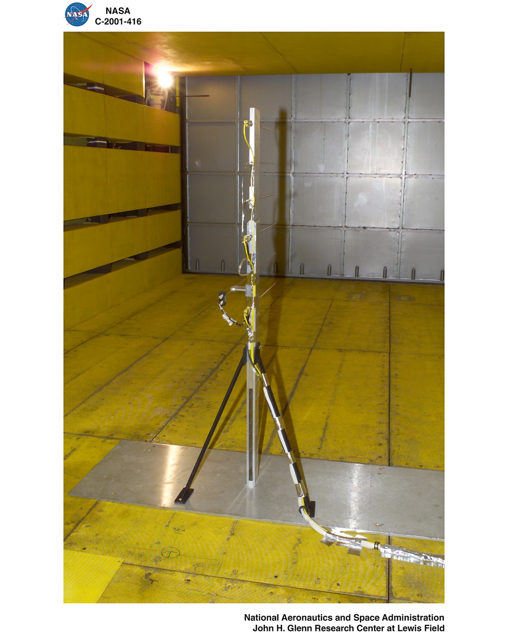 LOW SPEED WIND TUNNEL CALIBRATION HARDWARE IN 9X15 FOOT WIND TUNNEL TEST SECTION