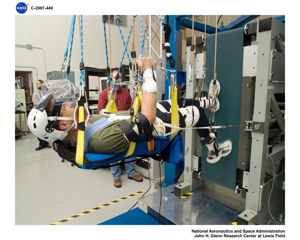 Enhanced Zero gravity Locomotion Simulator (eZLS)