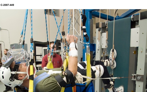 Enhanced Zero gravity Locomotion Simulator (eZLS)