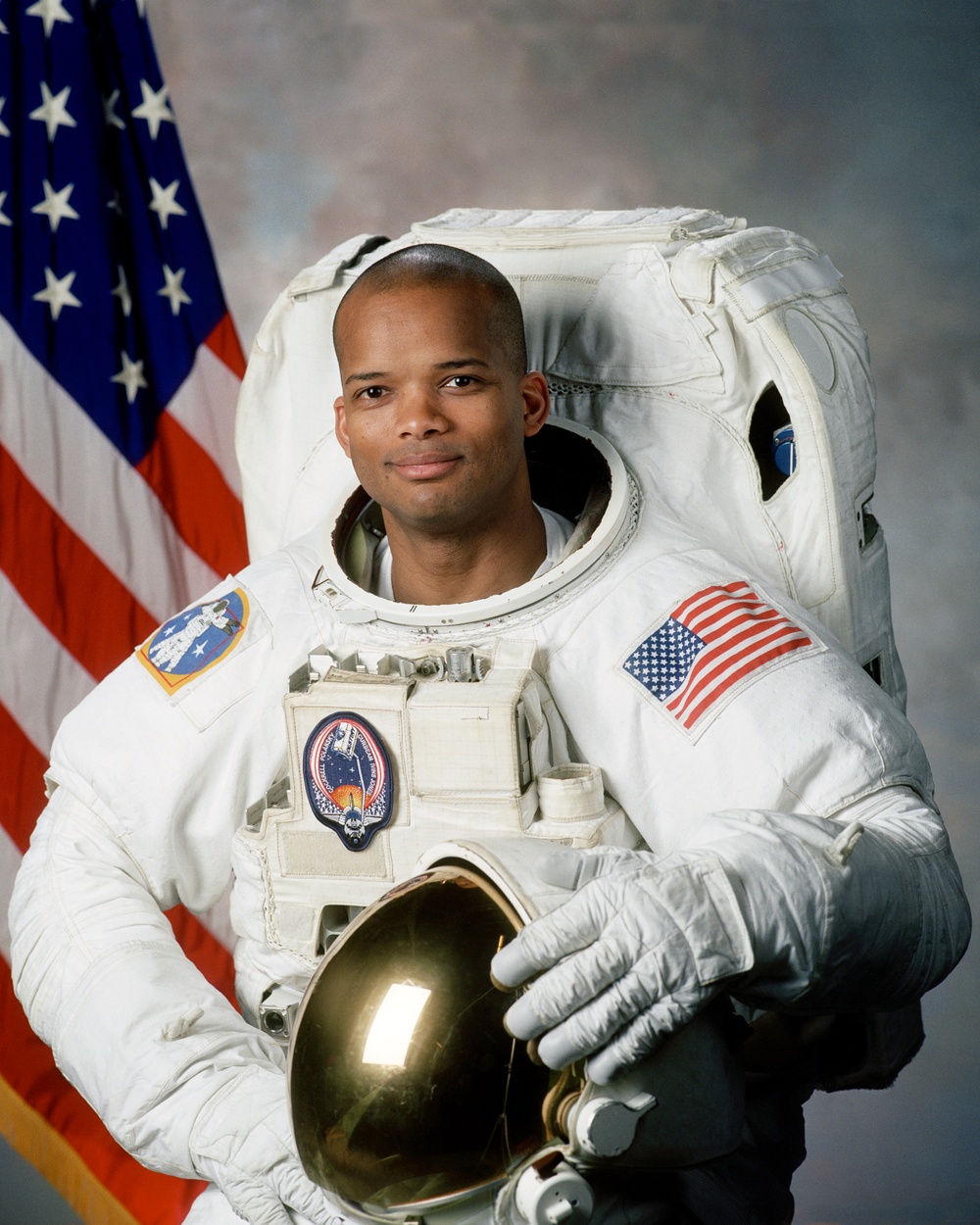 Official Photo of Astronaut Robert Curbeam wearing EMU