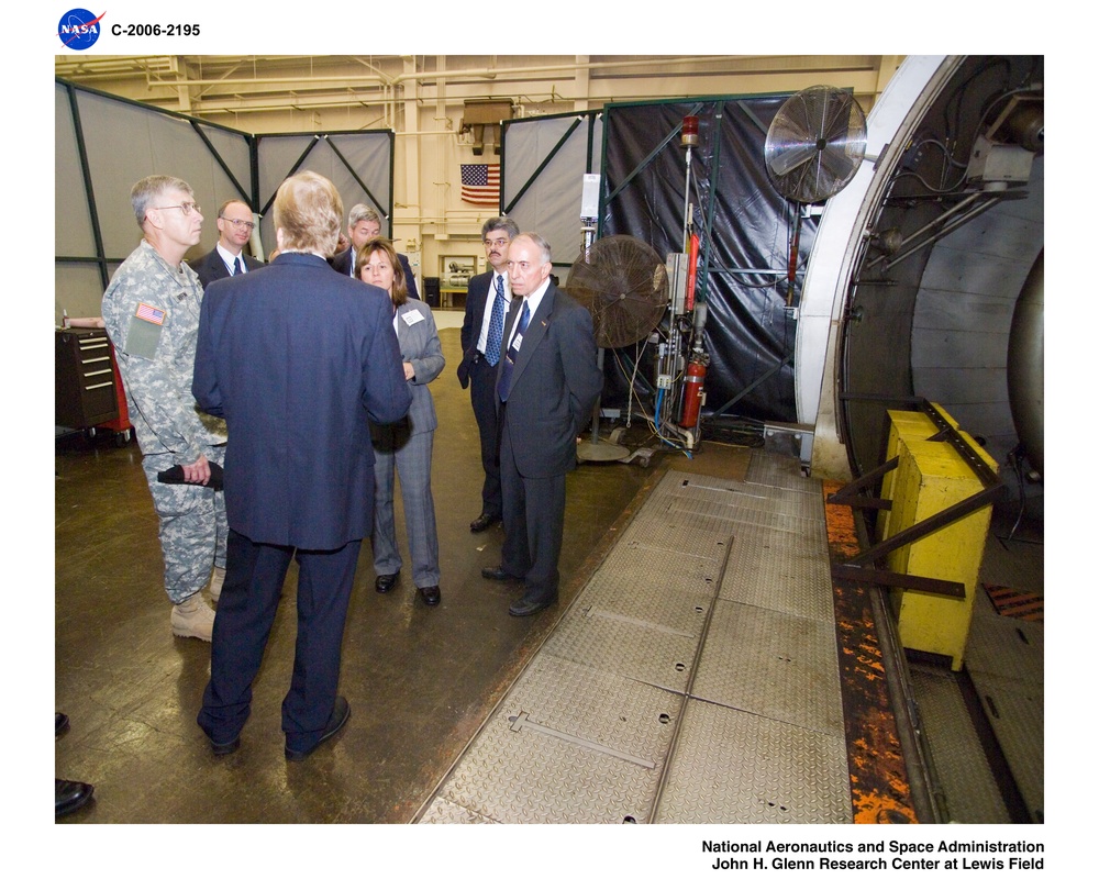 Visit by General Benjamin Griffin, commanding general, U.S. Army Material Command, to Glenn Research Center facilities utilized by Army Research Laboratory