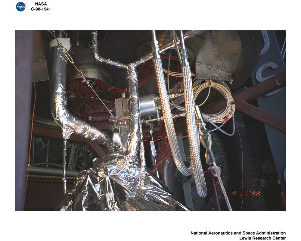 HYBRID THERMAL CONTROL TESTING AT THE SUPPLEMENTAL MULTI LAYER INSULATION RESEARCH FACILITY - SEE ALSO C-1998-1907 THRU C-1998-1922