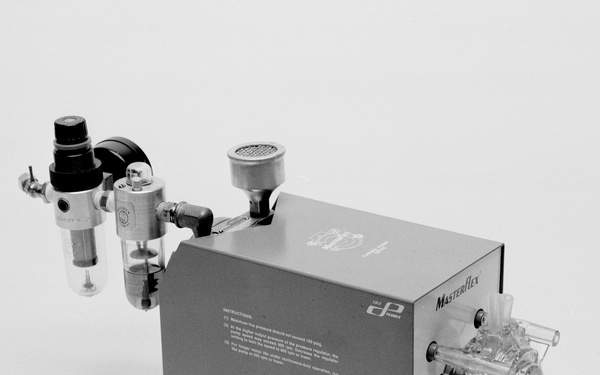 EYE SURGERY EQUIPMENT