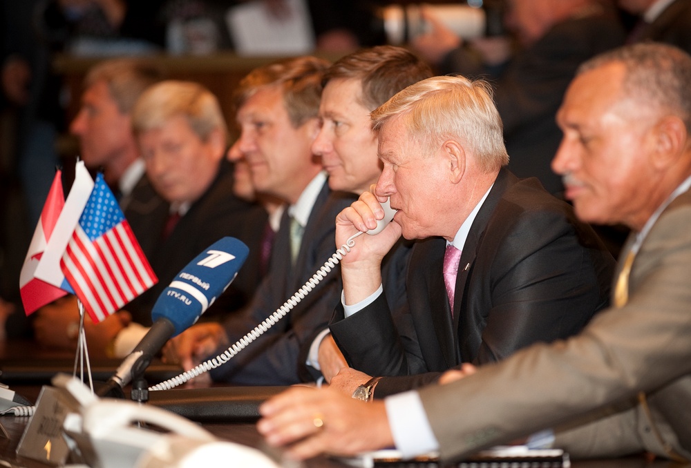 Expedition 21 Docking