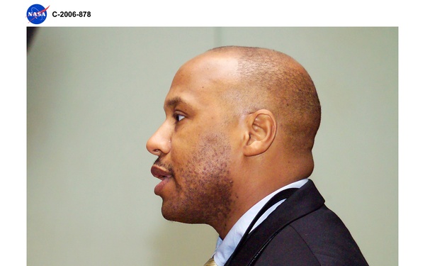 NASA Exploring and Safety Center (NESC) Crew Exploration Vehicle (CEV) Smart Buyer presentation to Director's Leadership Team (DLT)