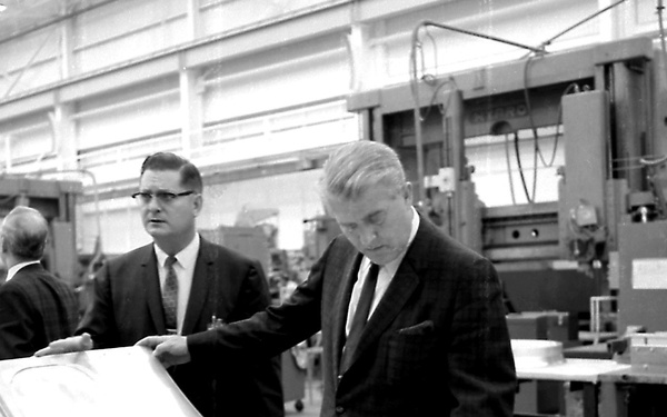 Dr. von Braun at the MSFC Manufacturing and Engineering Laboratory