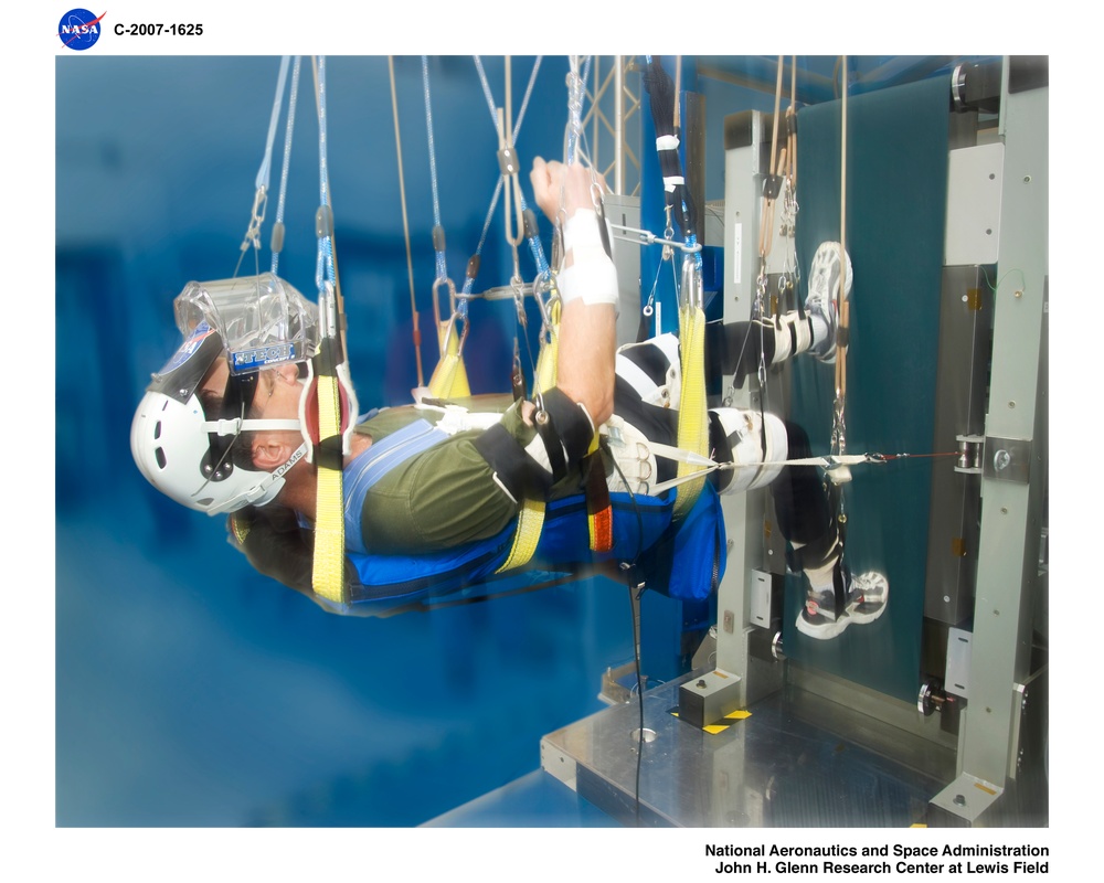 Enhanced Zero Gravity Locomotion (eZLS)